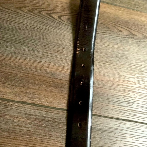 Sleek Black Belt - Picture 2 of 9